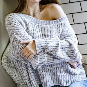 BEAUTIFUL AMAZINGLY SOFT CHENILLE KNIT SWEATER!